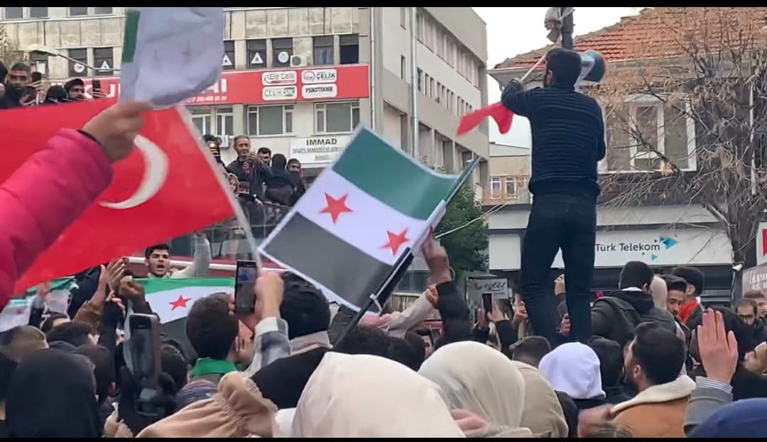 ISPARTA’DA Kİ SURİYELİLER KUTLAMA YAPTI