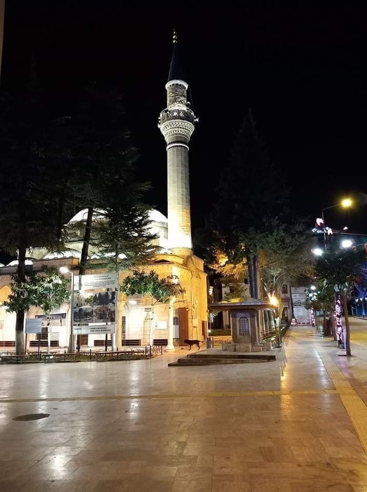 ŞEHİTLERİMİZ İÇİN TÜM ISPARTA VE ÇEVRE TÜM CAMİİLERİNDEN SELALAR VERİLDİ