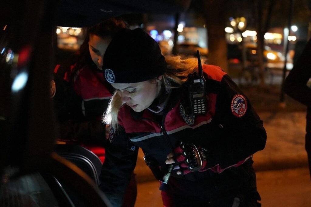 ISPARTA EMNİYETİ KARARLILIKLA DENETİMLERİNE DEVAM EDİYOR 4 ARAÇ DAHA MEN EDİLDİ. SaveClip.App 470041217 502515138835427 6821473118805309765 n