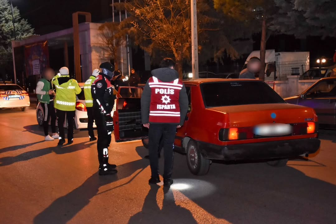 ISPARTA’DA SON 24 SAATTE 27 ARAÇ DAHA TRAFİKTEN MEN EDİLDİ
