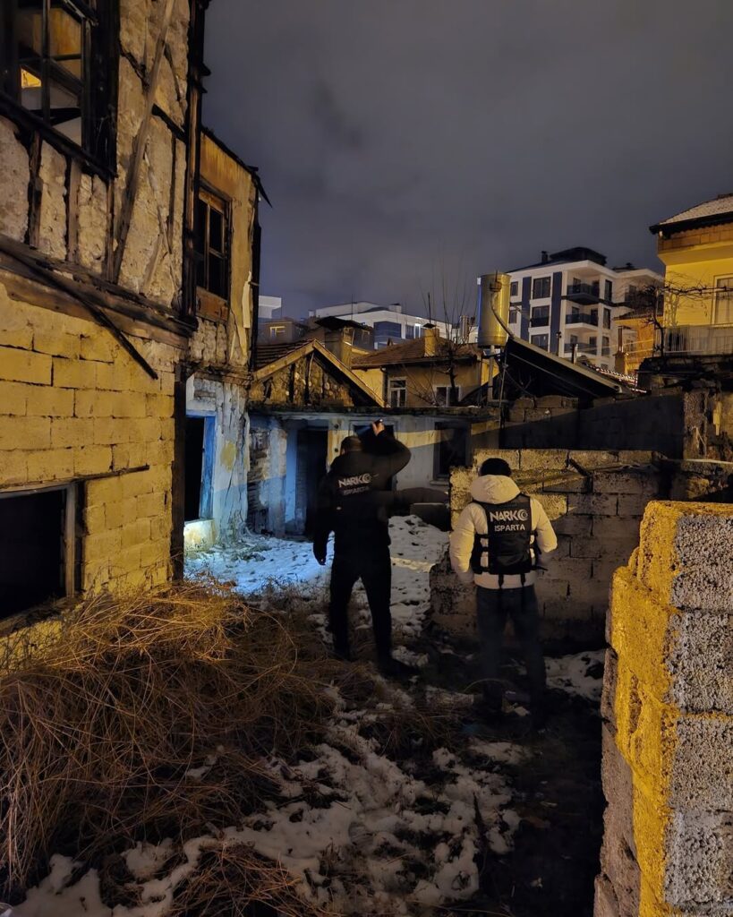 Isparta'da Metruk Binalar Sürekli Denetleniyor SaveClip.App 471701772 1676296023320595 2427887716035959582 n