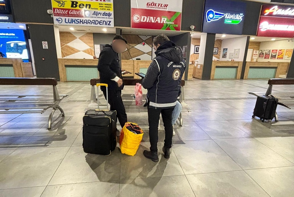 Isparta’da Göçmen Kaçakçılığıyla Mücadele Kararlılıkla Devam Ediyor.