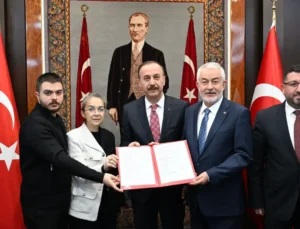 Başdeğirmen Ailesinin Merhum Kızı Mürüvvet Başdeğirmen‘in Adı Okulda Yaşayacak