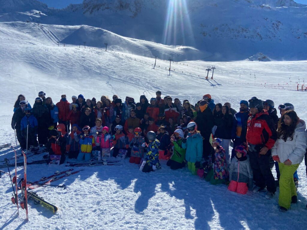 Isparta Hızırbey Ortaokulu Öğrencilerinden Kayak Başarısı! Derece
