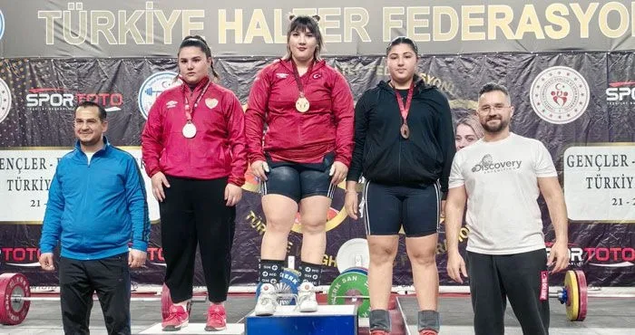 Şehrimizi Gururlandırmaya devam ediyor Fatma Gül Çevik’ten Bir Türkiye Şampiyonluğu Daha