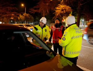 Isparta Emniyetinden Eksikliği Bulunan Araçlara Taviz ve Geçit YOK