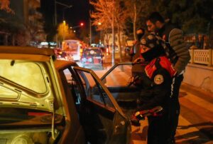 Isparta Emniyeti O Mahalleye Narkoalan Denetim Uygulaması SaveClip.App 473709762 1288472515805474 649076772576711935 n