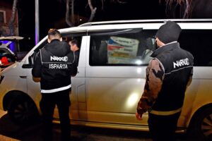 Isparta Emniyetinden Çayboyuna Narkoalan Denetimi c2