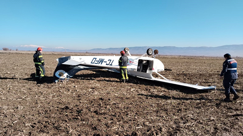Sert İniş Yapmak Zorunda Kalan Eğitim Uçağı Detayları kaza1