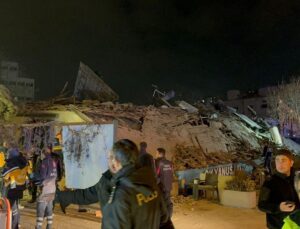 Konya’da 4 katlı binanın çökmesinden sonra Isparta AFAD ekipleri olay yerine Ulaştı