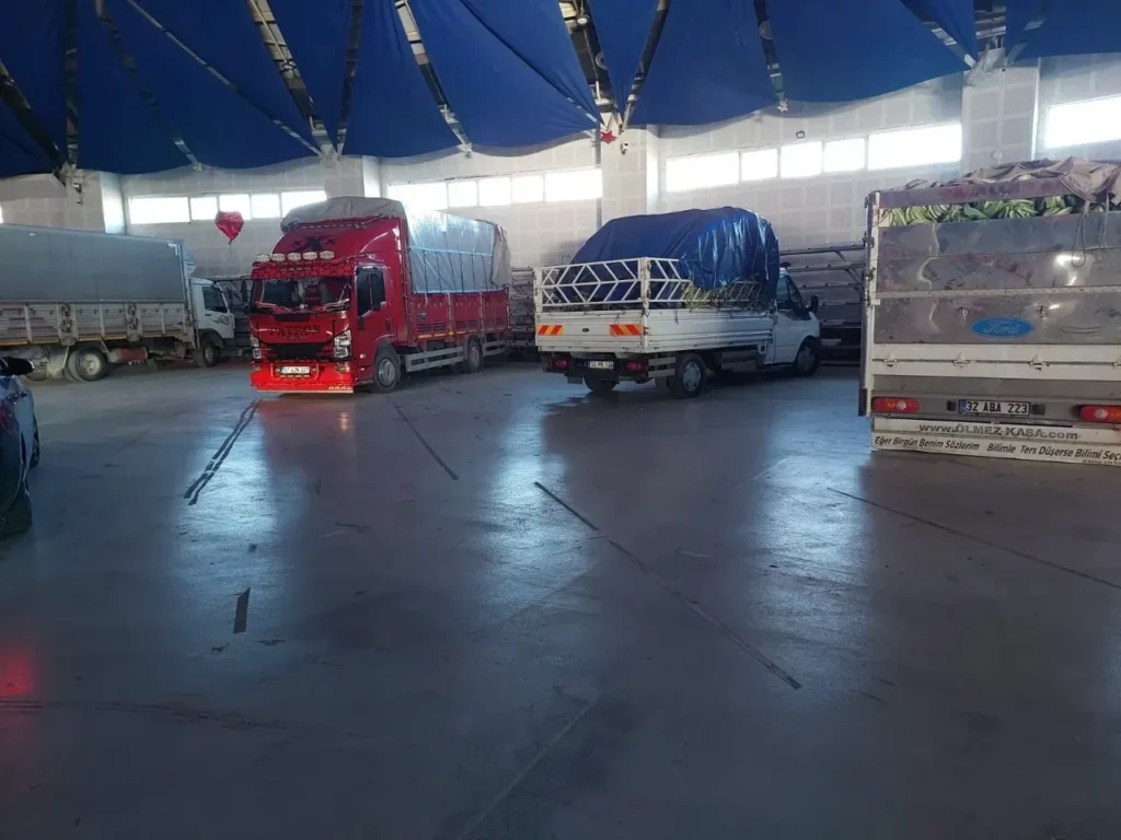 Isparta Belediye Başkanı Şükrü Başdeğirmen’den Pazarcı Esnafına Önemli Destek: Gökkubbe Açıldı 2 5