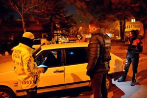 Isparta'da Narkoalan ve Trafik Uygulamaları Hız Kesmeden Devam Ediyor 20250211 000341
