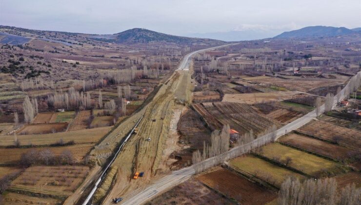Uyarı Geldi Burdur-Isparta istikametinde 13- 14 km Yoluna Dikkat