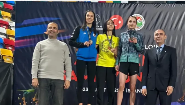 Isparta’nın Gururu Elif Beyza Kökçüoğlu Elif Beyza Kökçüoğlu Türkiye Şampiyonu Oldu