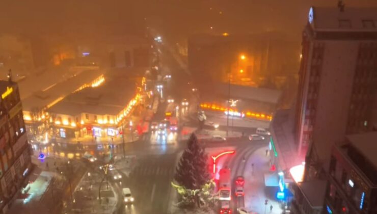 Isparta’ya Kar Geldi ve O Müthiş Görüntüler Ortaya Çıktı