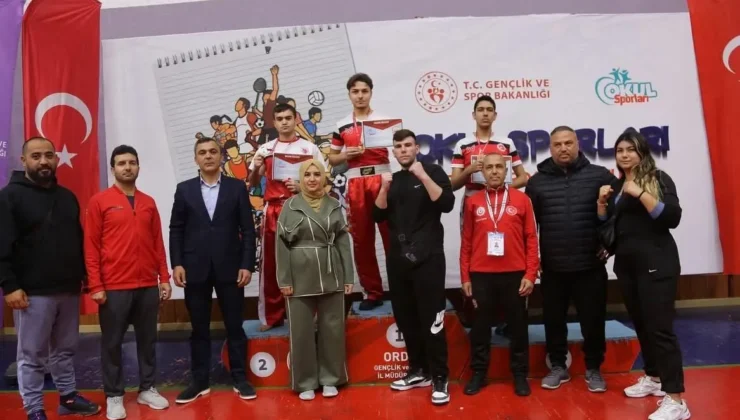 Ispartalı Sporcular Kickboks Türkiye Şampiyonası’ndan Madalyalarla Döndü