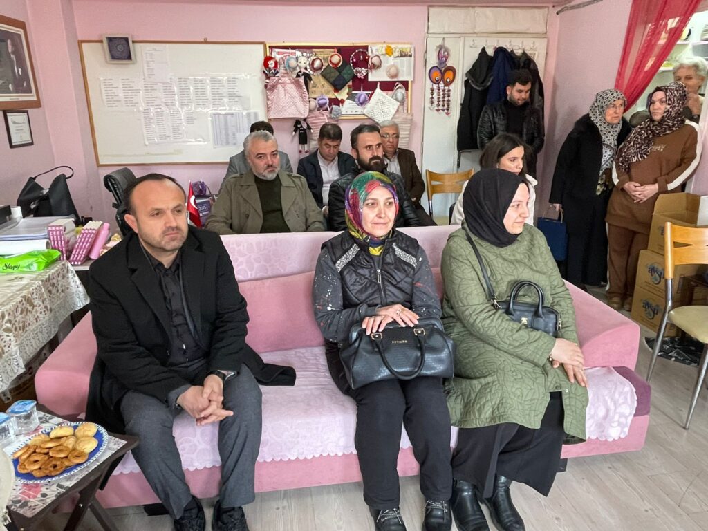 Ak Parti Isparta İl Başkanlığı Yönetiminden Kansev'e Anlamlı Ziyaret K1