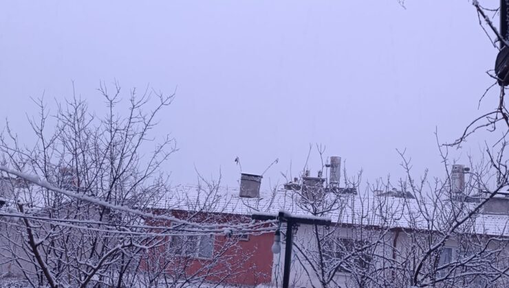 Isparta’da Beklenen Kar Yağışı Başladı