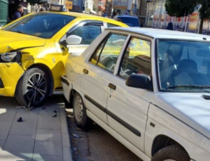 Isparta’da 4 Otomobilin Karıştığı Zincirleme Trafik Kazası: 1 Yaralı