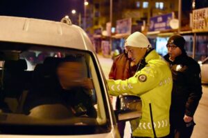 Isparta Emniyet Müdürlüğü 1 Saatte 118 Şahıs ve 63 Araç Kontrol Etti SaveClip.App 479436953 1979071449257429 4229439561194312980 n