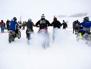 Davraz Kayak Merkezi’nde Motosnow Yarışları Unutulmaz Heyecana Sahne Oldu