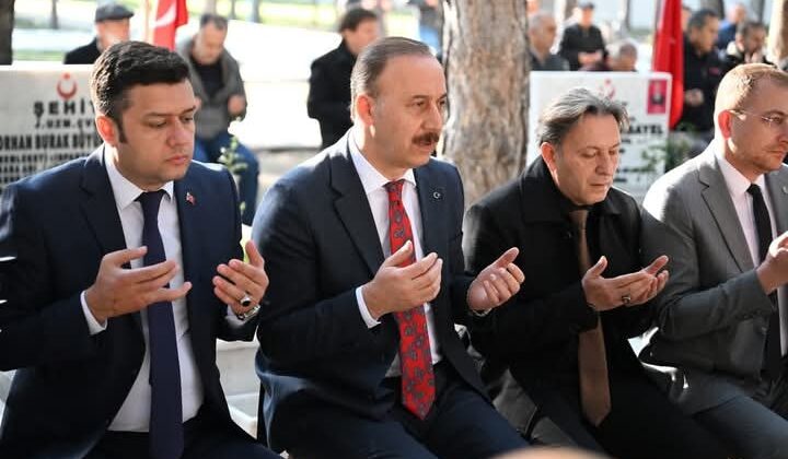 Aziz Şehitlerimiz Unutulmadı!