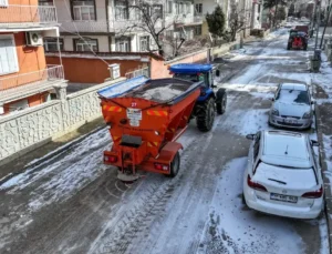 Yalvaç Belediyesi’nden Buzlanmaya Karşı Etkili Müdahale