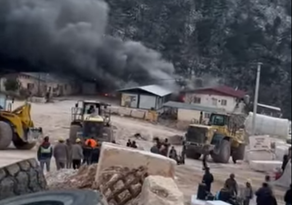 İşçilerin kaldığı  konteynerde yangın çıktı