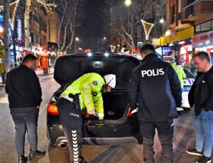 Isparta’da 15 Araç Sürücüsü Cezalardan Nasibini Aldılar