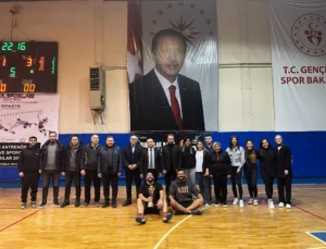 Sağlık-Sen Voleybol Dostluk Kupası’nın Şampiyonu “File’nin Aslanları” Oldu