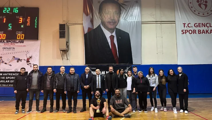 Sağlık-Sen Voleybol Dostluk Kupası’nın Şampiyonu “File’nin Aslanları” Oldu