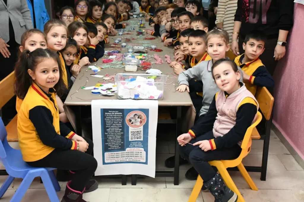 Bedenleri küçük yürekleri Çok Büyük o Yavrular Görkem Efe Abileri için İçin Elele Verdiler k7