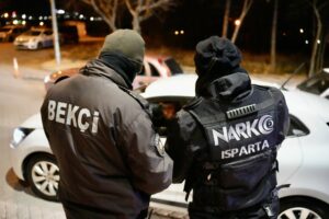 241 Şahıs 56 Araç Sürücüsü Kontrol Edildi. n