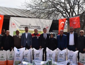 Isparta’da Çiftçilere Nohut ve Yağlık Ayçiçeği Tohumu Desteği