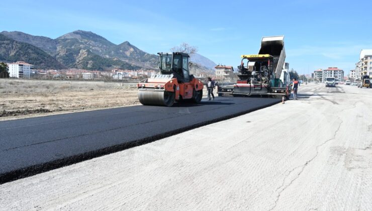 Isparta Deri OSB ile Vatan Mahallesi Arasındaki Yol Asfaltlanıyor