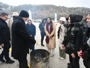 Başkan Başdeğirmen, ÜNİAK Davraz Fest’te Gençlerle Bir Araya Geldi