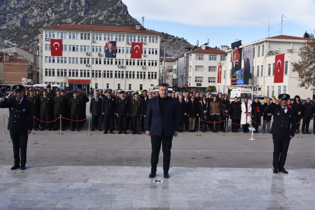 Eğirdir’de Gazi Mustafa Kemal Atatürk’ün Eğirdir’e Gelişinin 95. Yılı Coşkuyla Kutlandı 4