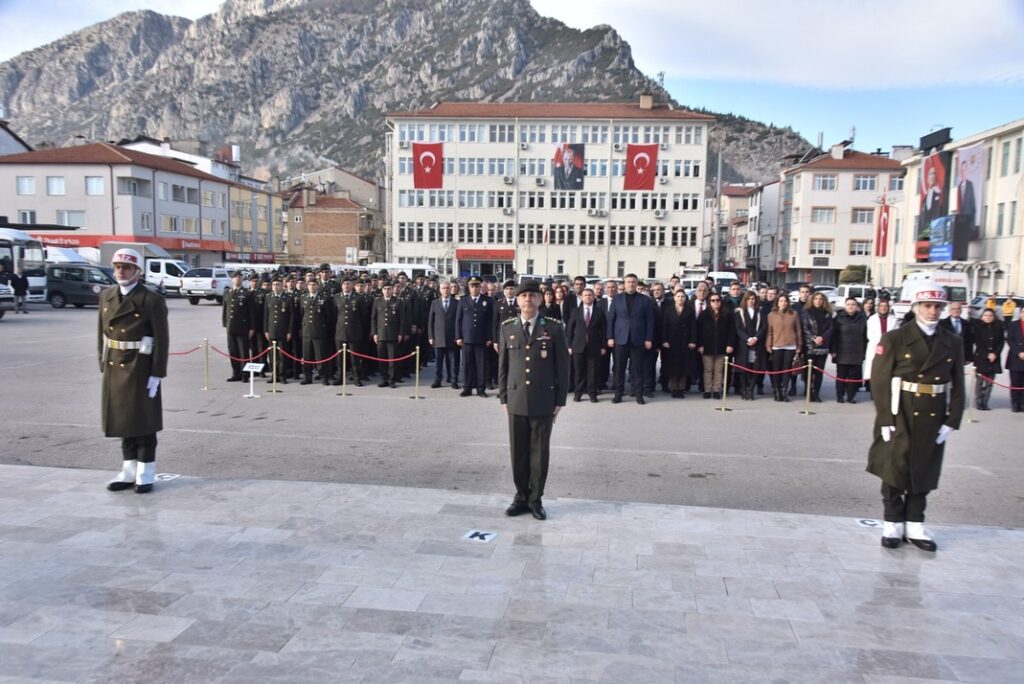 Eğirdir’de Gazi Mustafa Kemal Atatürk’ün Eğirdir’e Gelişinin 95. Yılı Coşkuyla Kutlandı 5 1