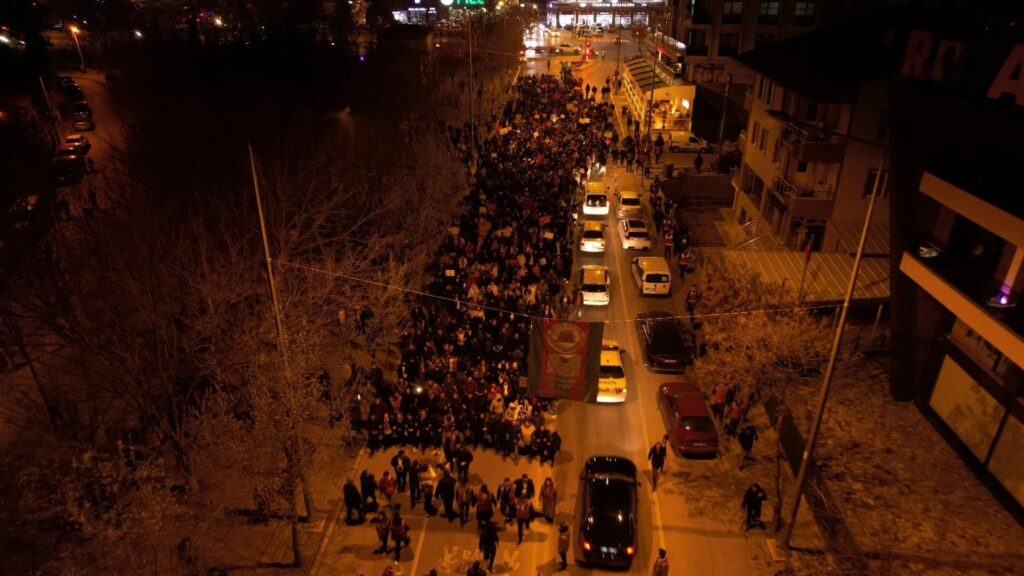 Hikmet Yalım Halıcı: Isparta, Demokrasiyi çiğneyenlere karşı omuz omuzaydı! 5 8