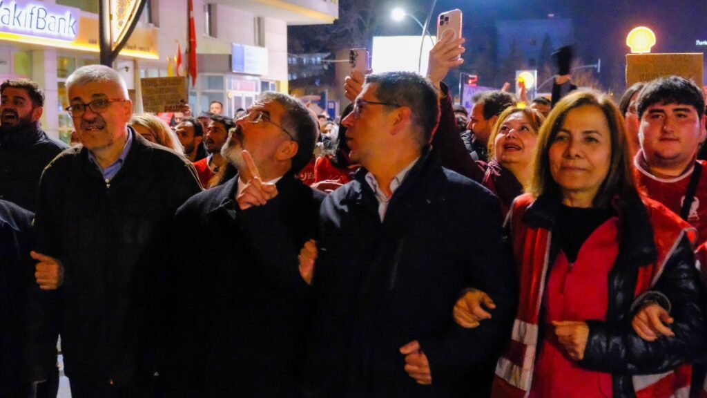 CHP İl Başkanı Hasan Karaca’dan Önemli Açıklamalar: "Isparta Demokrasiye ve Sandığa Sahip Çıkmıştır" 8 4