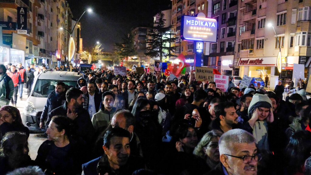 CHP İl Başkanı Hasan Karaca’dan Önemli Açıklamalar: "Isparta Demokrasiye ve Sandığa Sahip Çıkmıştır" 9 3