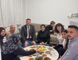 Eğirdir Belediye Başkanı Mustafa Özer, Hemşehrileriyle İftarını Açtı