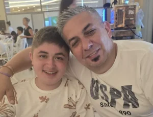 Isparta’da Duchenne Musküler Distrofi Hastası Oğlunun İlaç Mücadelesi Sürerken Baba Kalp Krizi Geçirdi