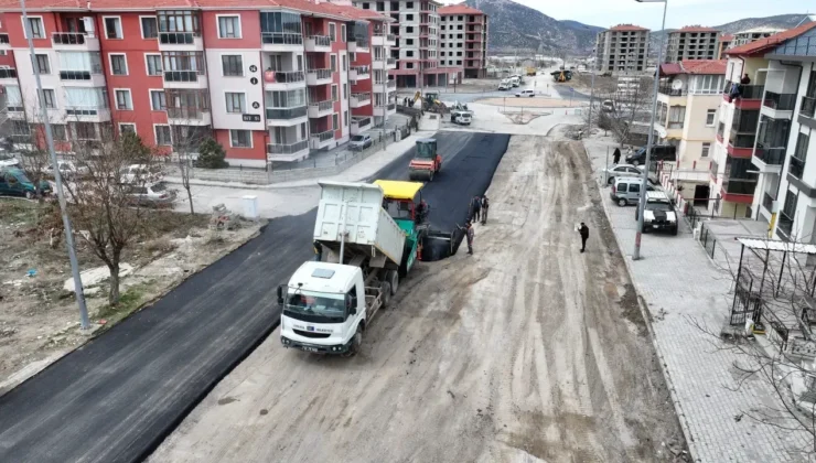 Zafer Mahallesi 206. Caddede Asfaltlama Çalışmaları Tamamlandı