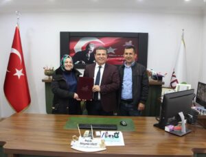 Isparta’da Kadın Girişimci Fatma Erdeğer’den 965 Bin TL Bütçeli Arıcılık Yatırımı