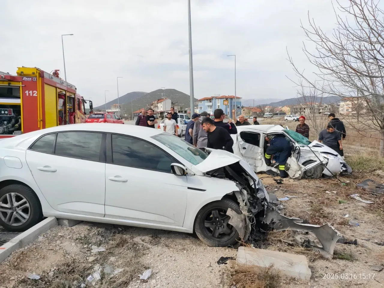 Isparta'da Feci Kaza: 5 Yaralı, 2'si Ağır Feci kaza