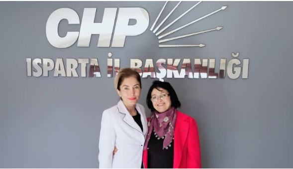 CHP Olağanüstü Genel Kurulu’nda Hakaret Tepkisi: “Kadın Adaya Hakaret Edilmesi Kabul Edilemez!”