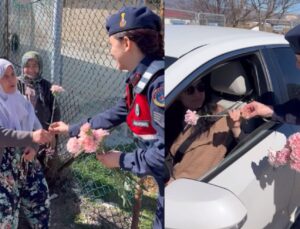 Isparta Jandarmasından 8 Mart Dünya Kadınlar Günü’ne Özel Çiçekli Kutlama