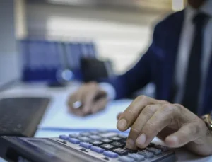 Memurlara Çocuk Bakımı İçin Yarı Zamanlı Çalışma Hakkı Geliyor