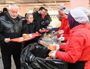 Isparta’da Her Gün 3000 Kişiye İftar Sofrası Kuruluyor